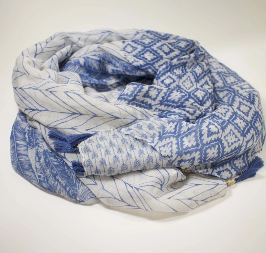 Wholesale * The Roaming Horse Mixed-Pattern Blue And White Scarf